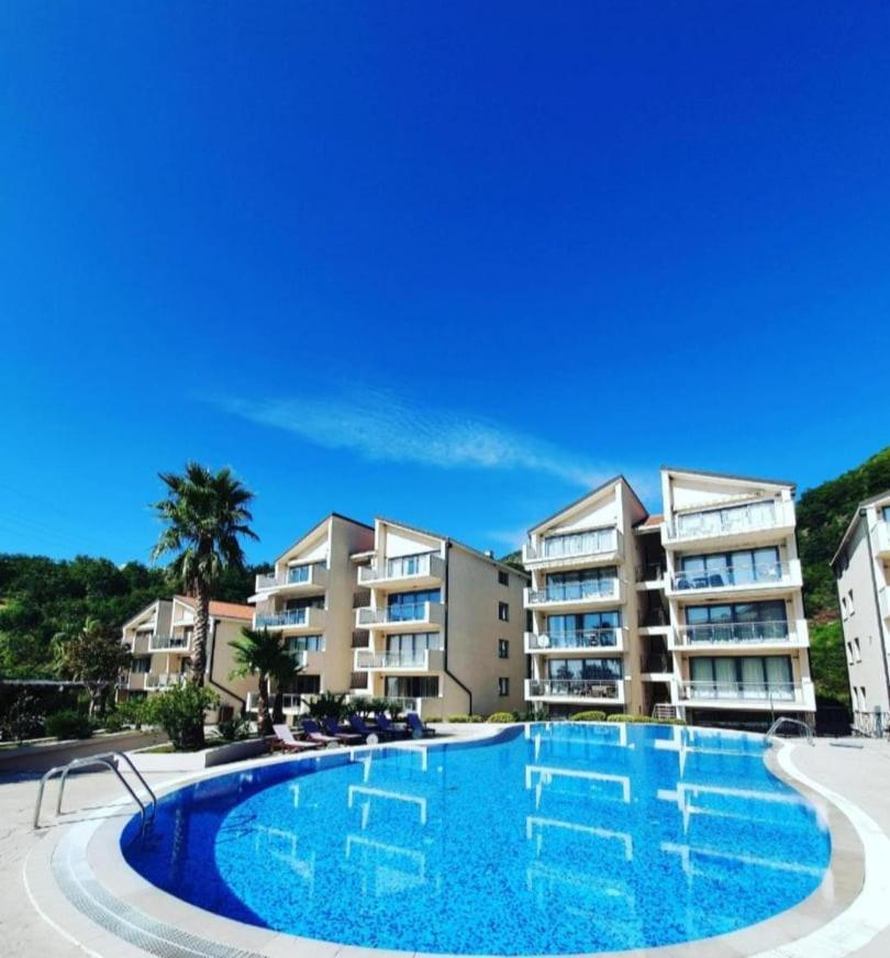 Blue Horizon Apartment Resort Budua Esterno foto