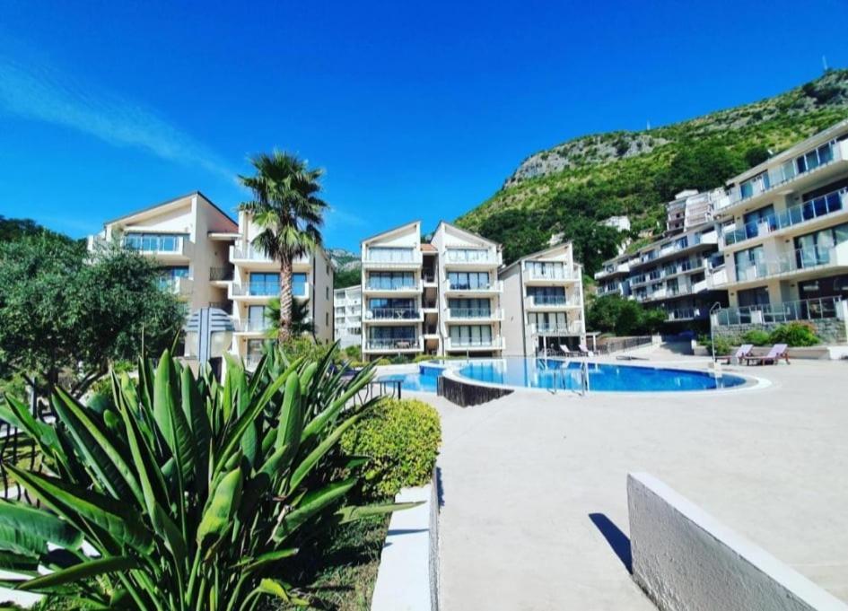 Blue Horizon Apartment Resort Budua Esterno foto
